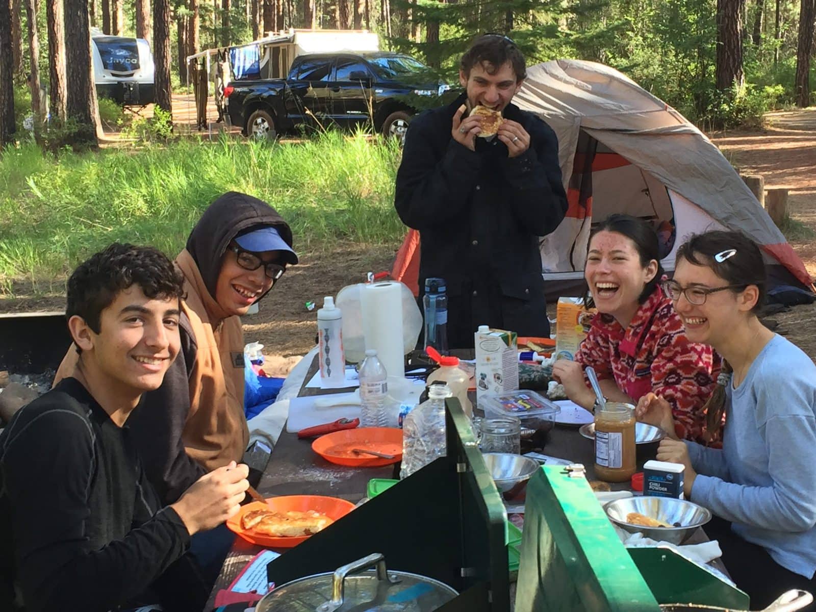 eating-at-the-campsite
